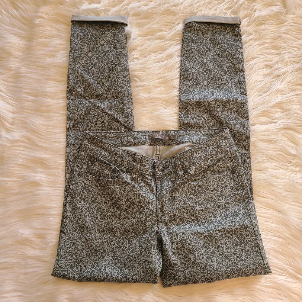 Prana Kara Jean Silver Spain Patterned Pant Size 2/26 EUC Roll Bottom Hiking - Picture 3 of 5